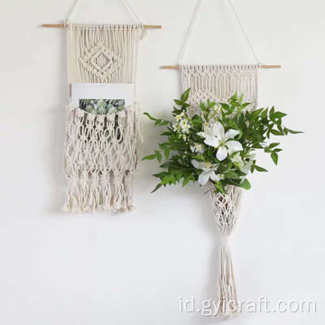 hiasan dinding macrame warna-warni